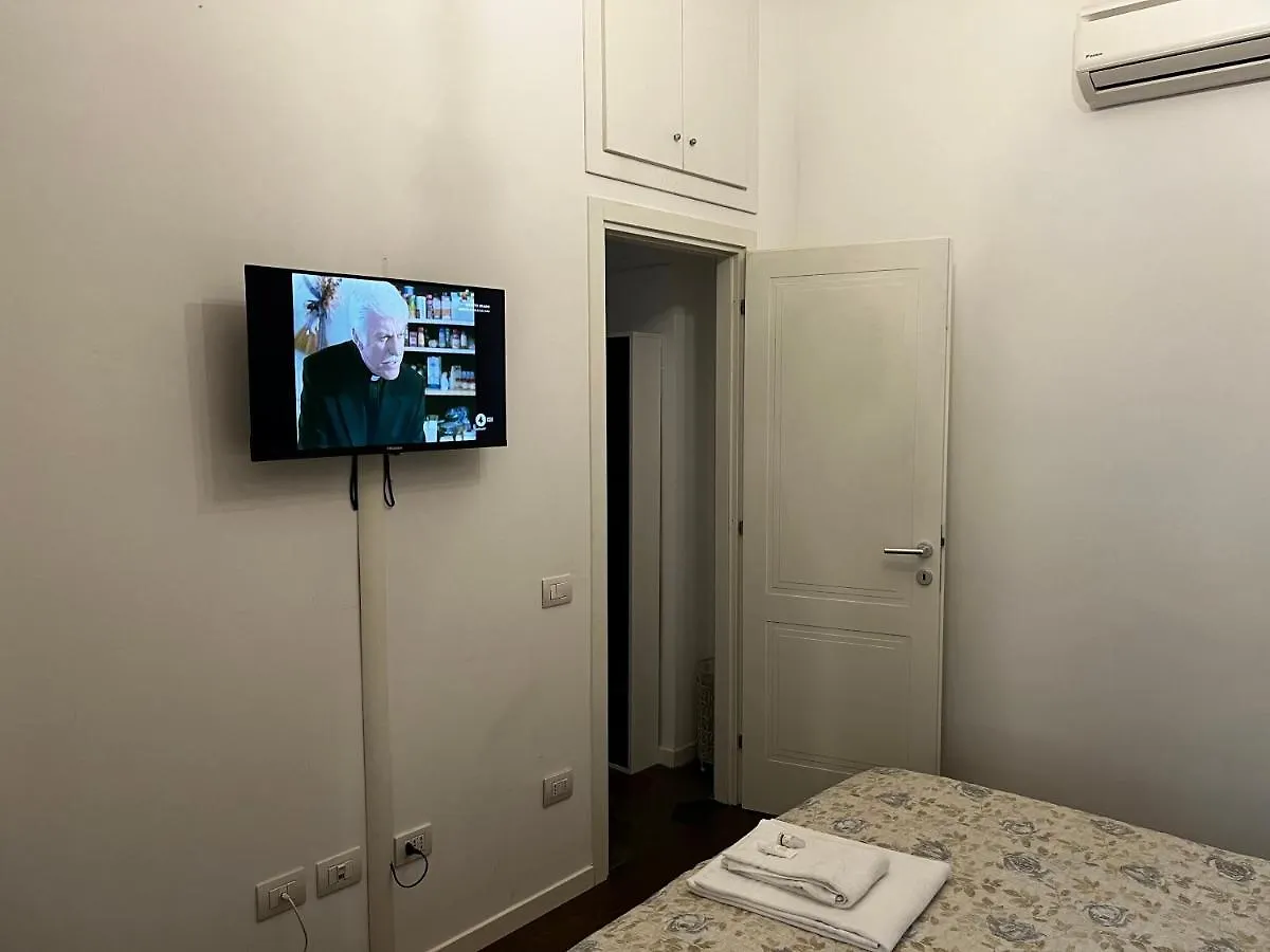 Splendido Trilocale Zona Isola Apartment Milan