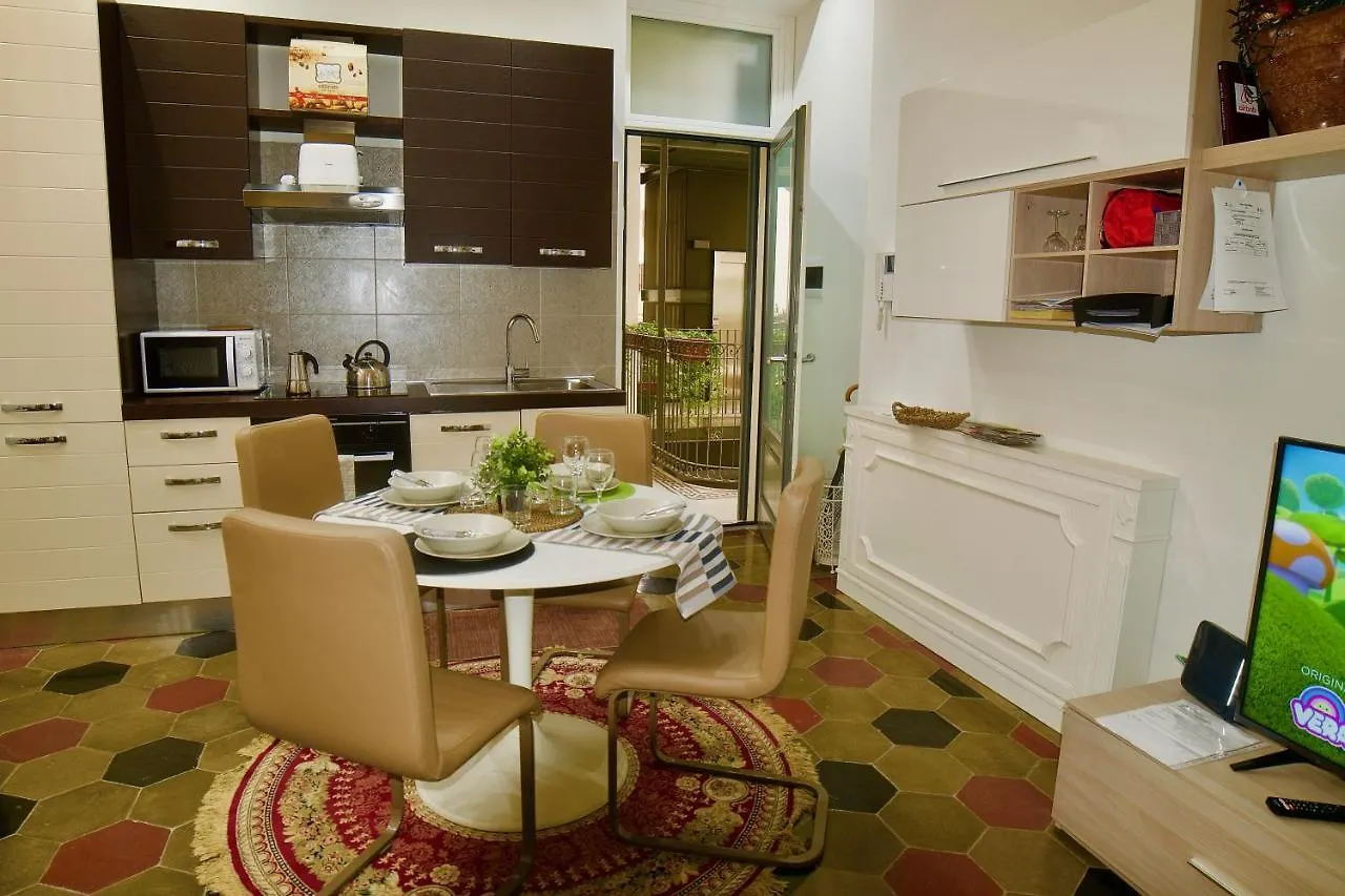 Splendido Trilocale Zona Isola Apartment Milan Italy