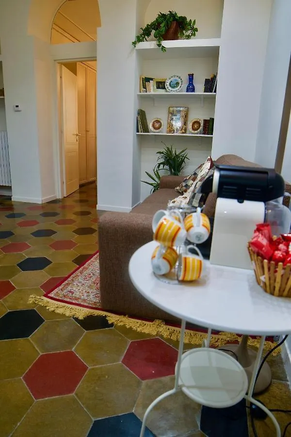 Splendido Trilocale Zona Isola Apartment Milan